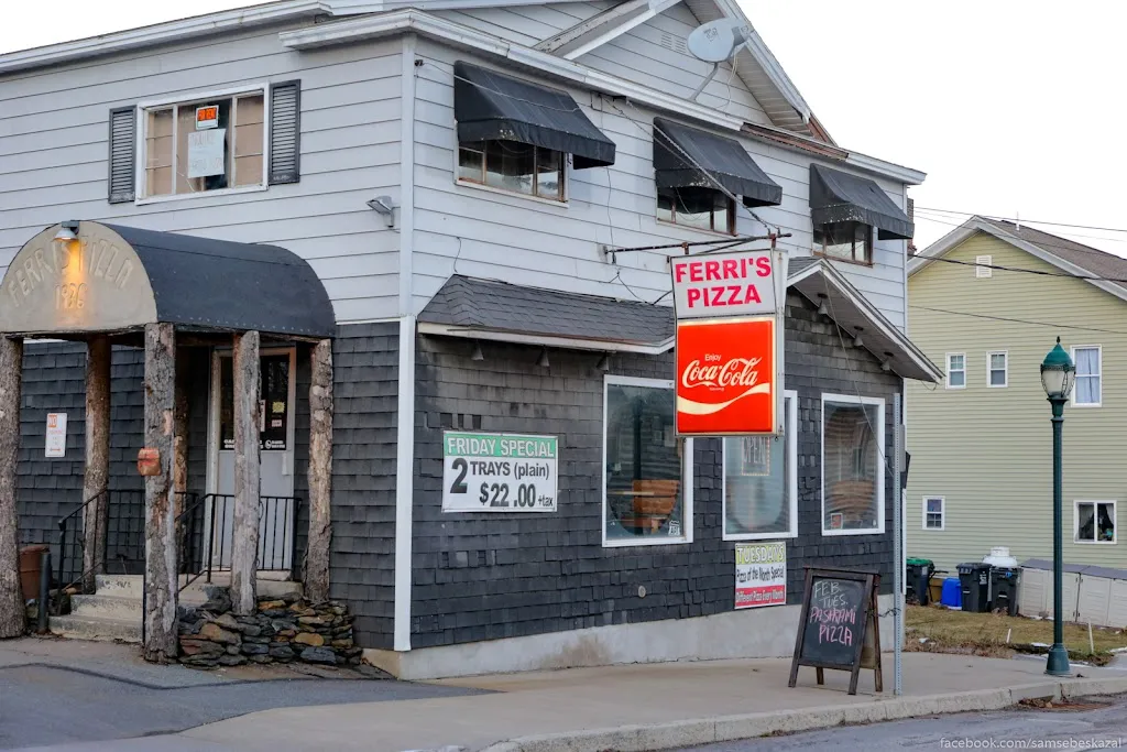 Ferri's Pizza restaurant in Moscow, PA