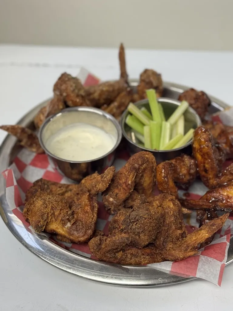 Nick's on Hilltop_Pittsburgh, PA_slider_imagen_3