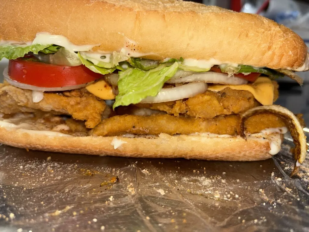 That new wing spot_Pittsburgh, PA_slider_imagen_3