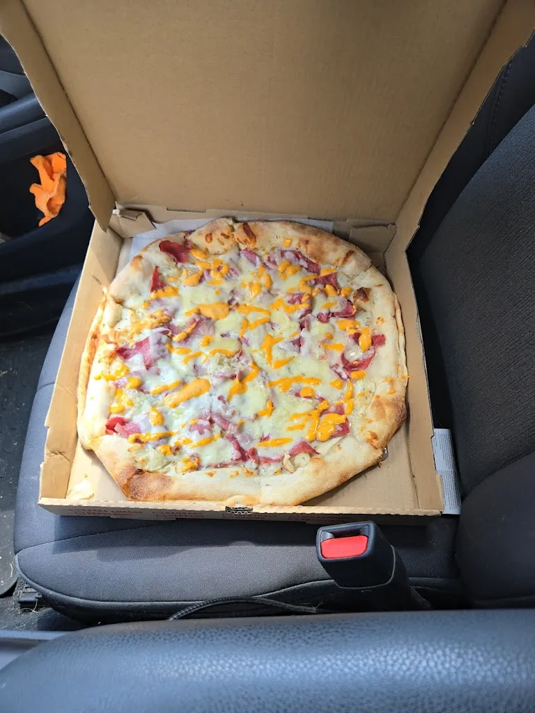 Thomas J Rinnus_Johnny's Pizza New Oxford_New Oxford, PA_review