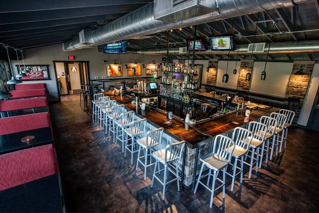 Rocks Lounge_New Oxford, PA_slider_bild_3