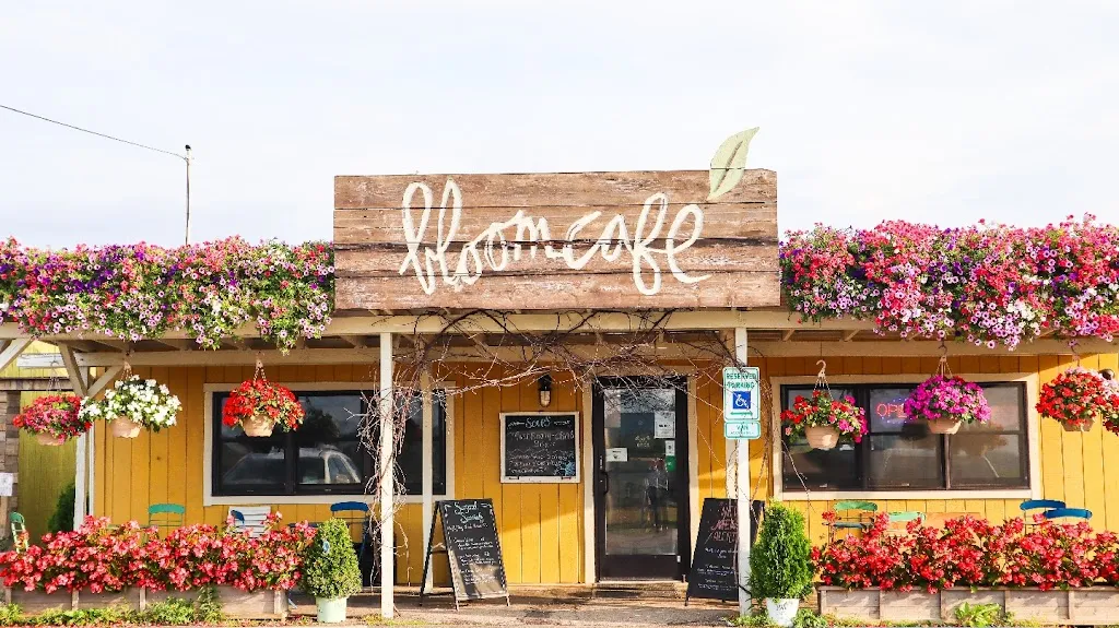 The Bloom Cafe at Quality Gardens, LLC restaurant à Valencia, PA