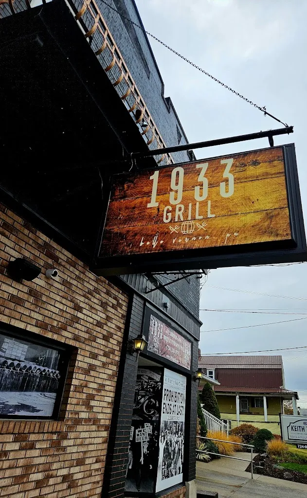 Marcus Barkley_1933 Grill_Belle Vernon, PA_reseña