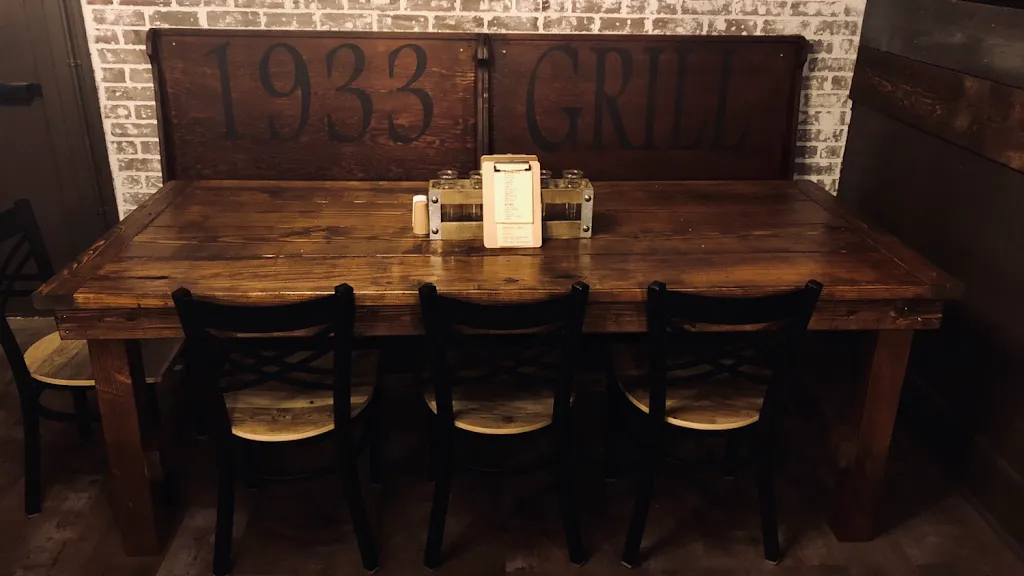 1933 Grill restaurante en Belle Vernon, PA