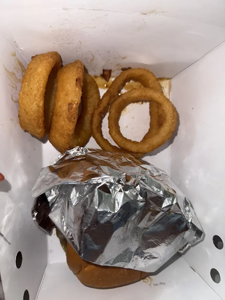 Zach Crowl_The Burger Den_Belle Vernon, PA_review