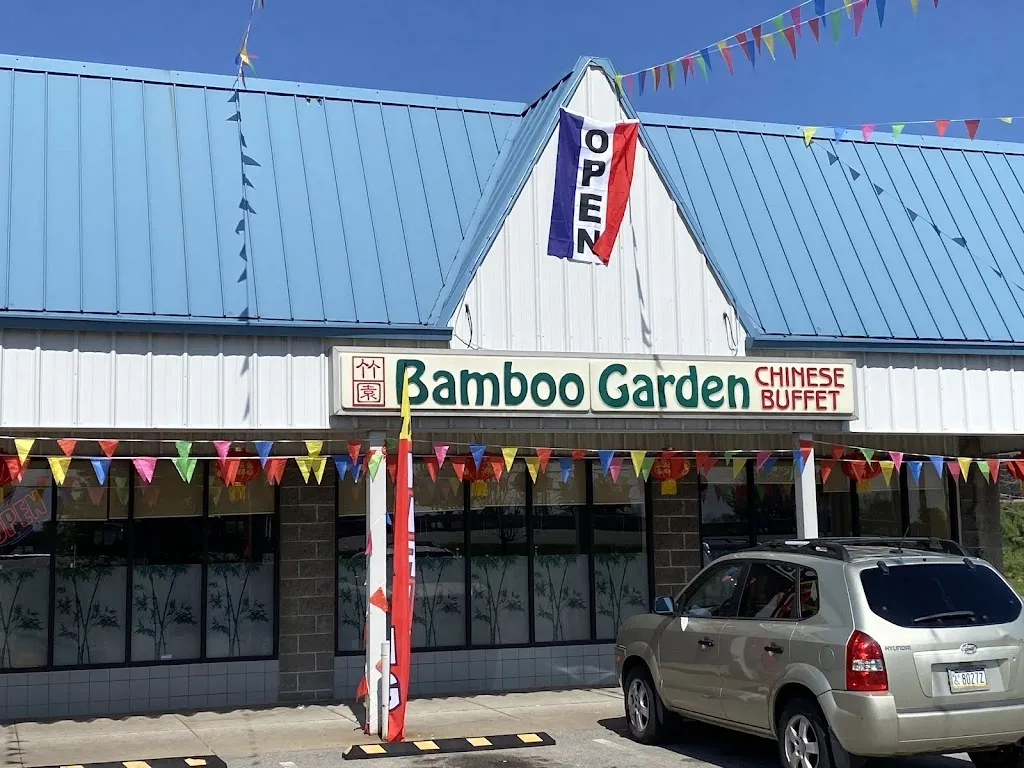New Bamboo Garden restaurante en North Versailles Township, PA