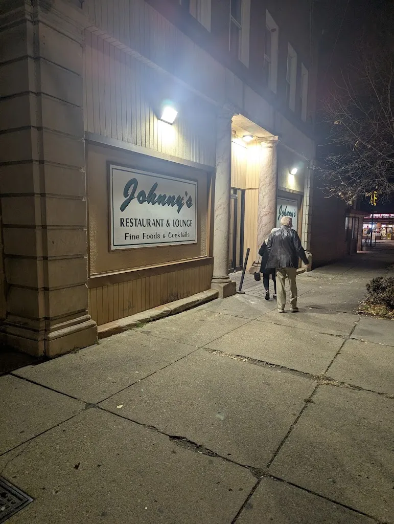 Xavier Schmidt_Johnny's Italian Dining_Wilmerding, PA_recensione