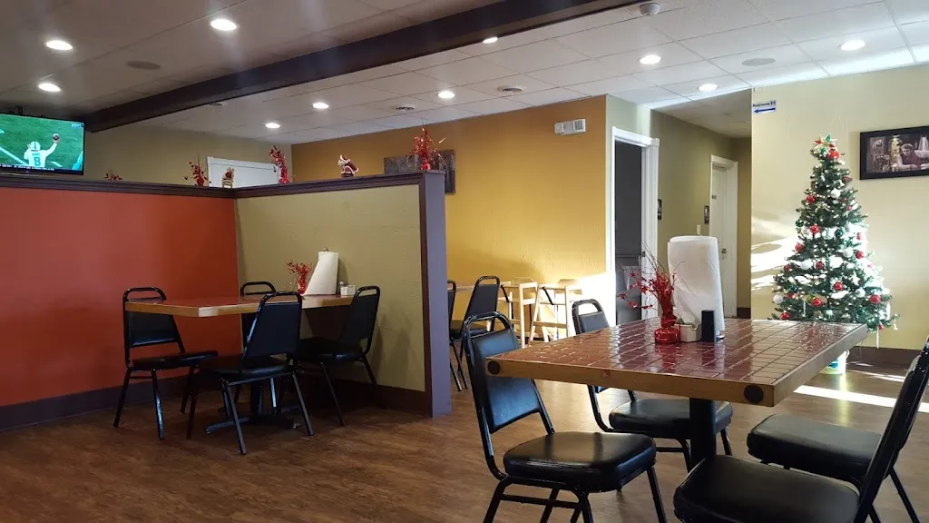 Bishop's Pizza Iii_North Versailles Township, PA_slider_imagen_2