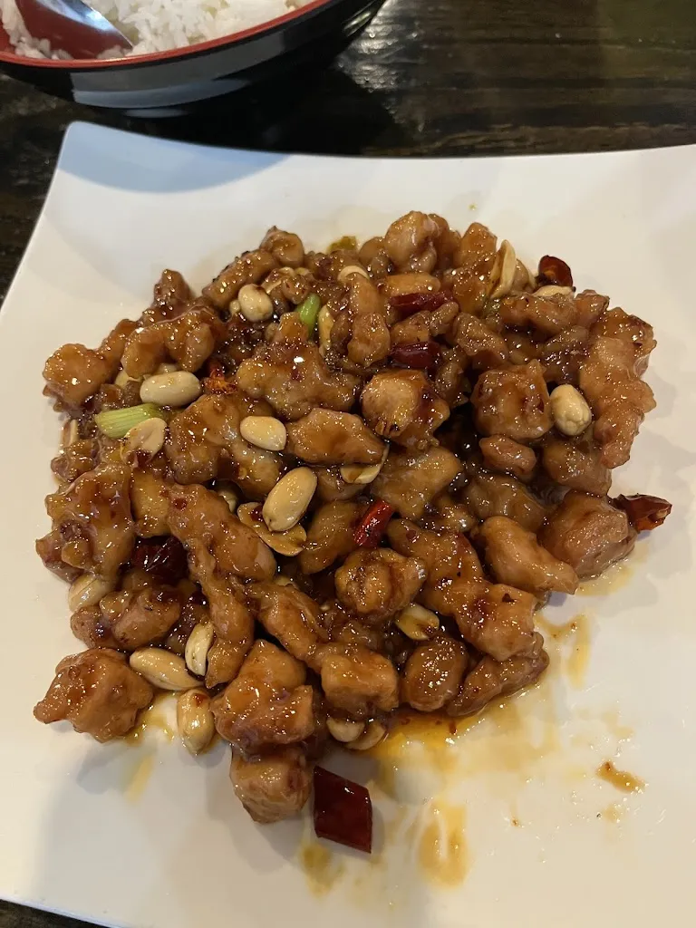 Ron_Cheng Du_82 E Lancaster Ave, Paoli_avis