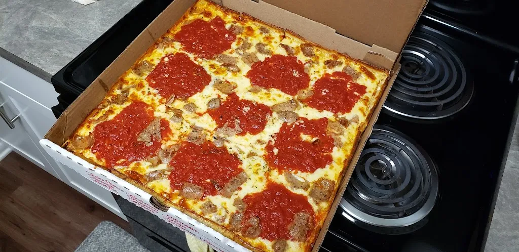 John Caccitolo_Spatola's Pizza_Paoli, PA_review