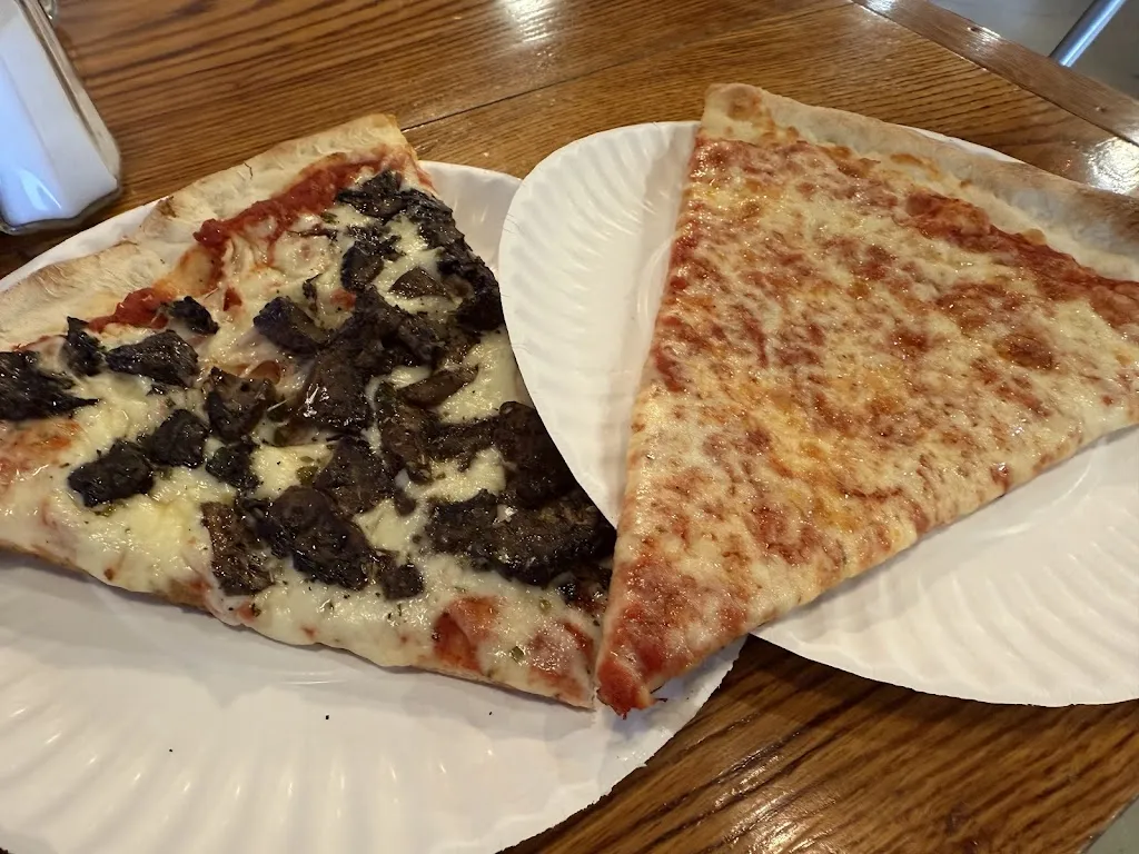 Spatola's Pizza_Paoli, PA_slider_image_3