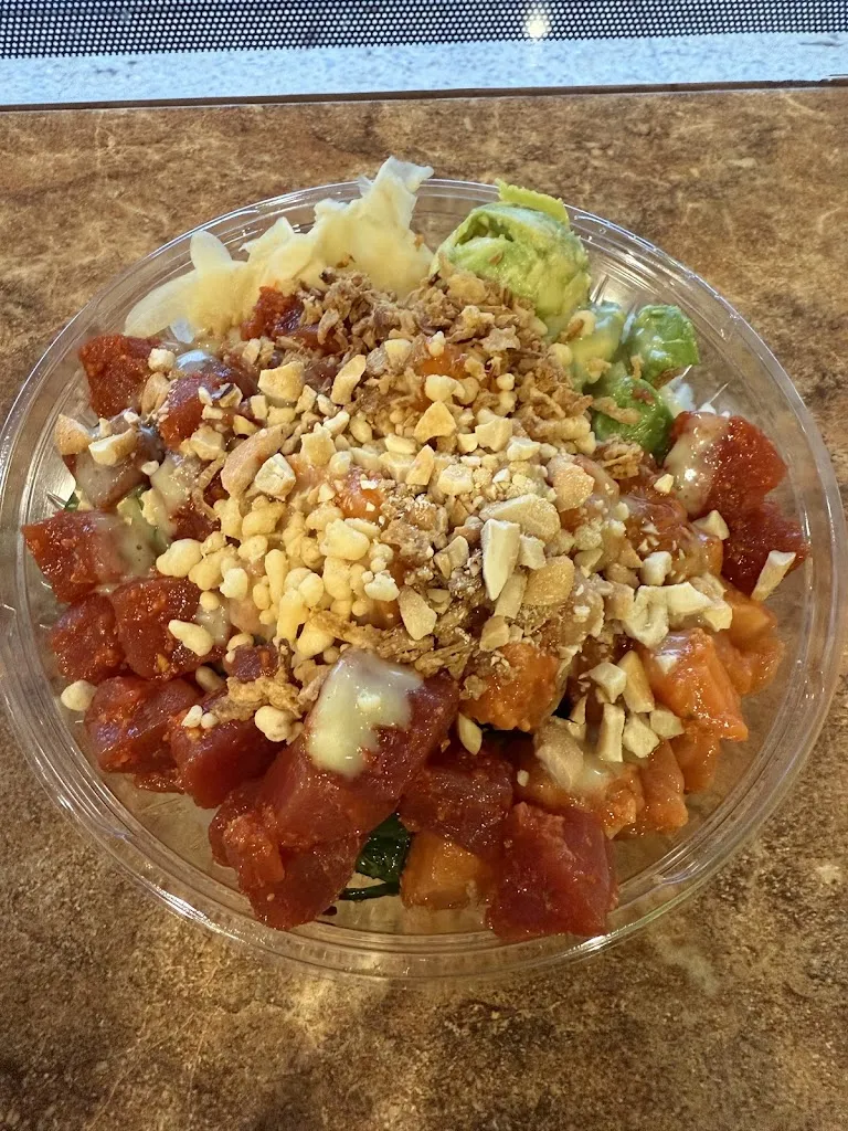 Minzy Keller_Poke Bros._Paoli, PA_avis