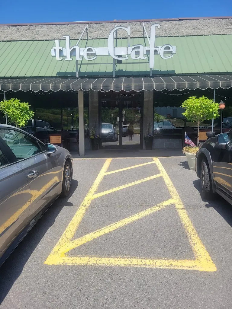 Des KF_the Cafe_Plains, PA_review