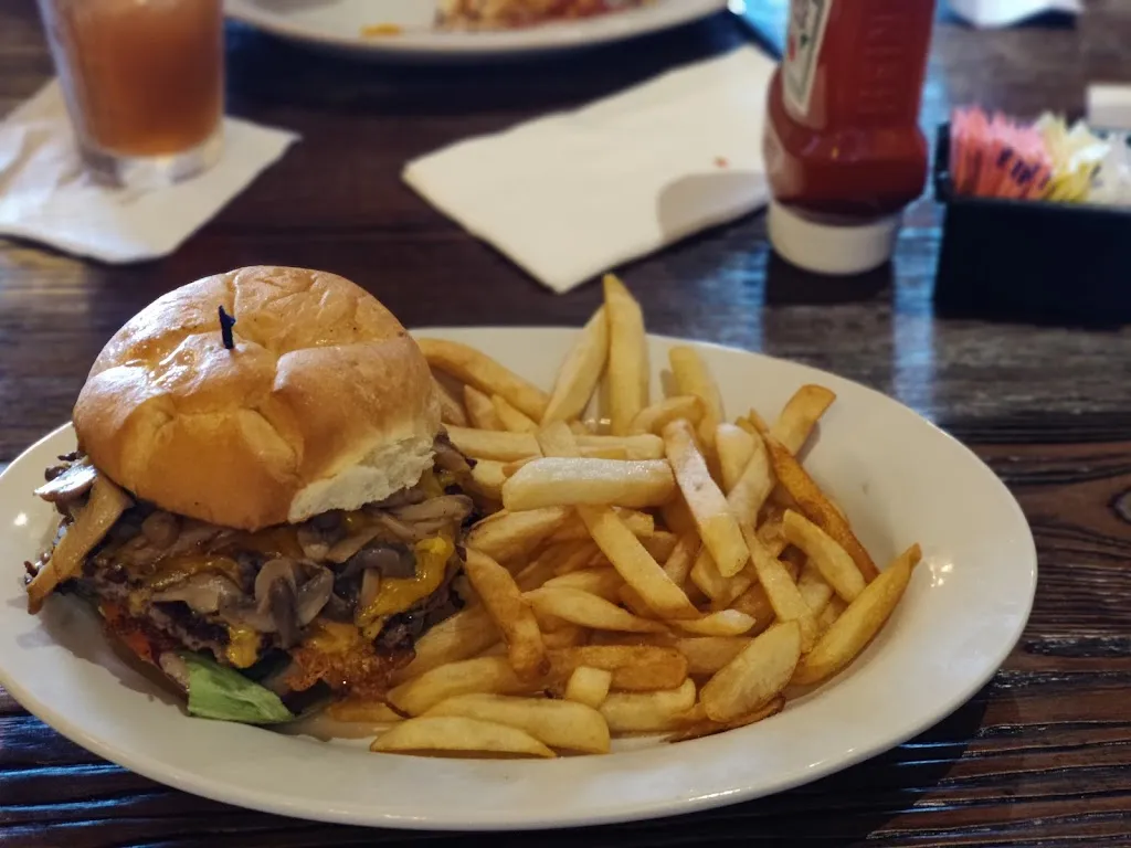 Bob Oki_Pleasant Bar_32 Old Clairton Rd, Pleasant_review