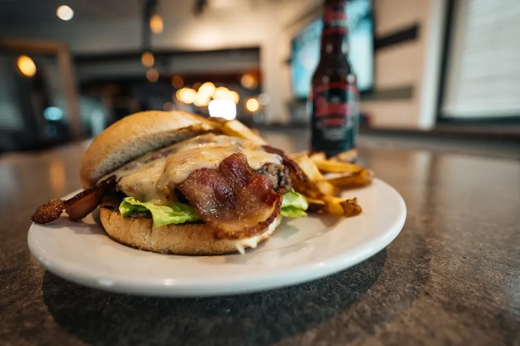 Pleasant Bar_32 Old Clairton Rd, Pleasant_slider_imagen_2