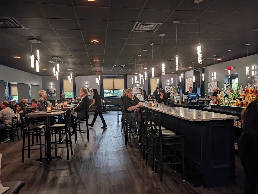 7 Twelve Table and Taphouse restaurante en Pittsburgh, PA
