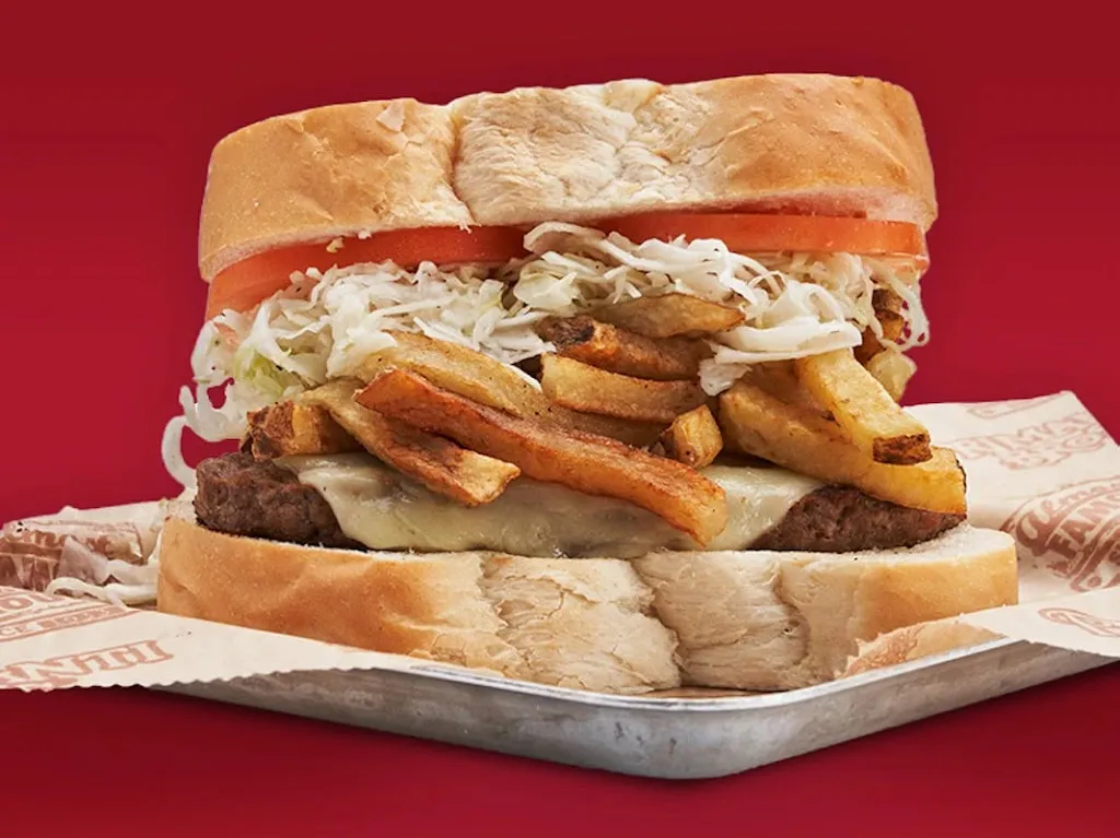 Primanti Bros. Restaurant and Bar_Pittsburgh, PA_slider_imagen_3