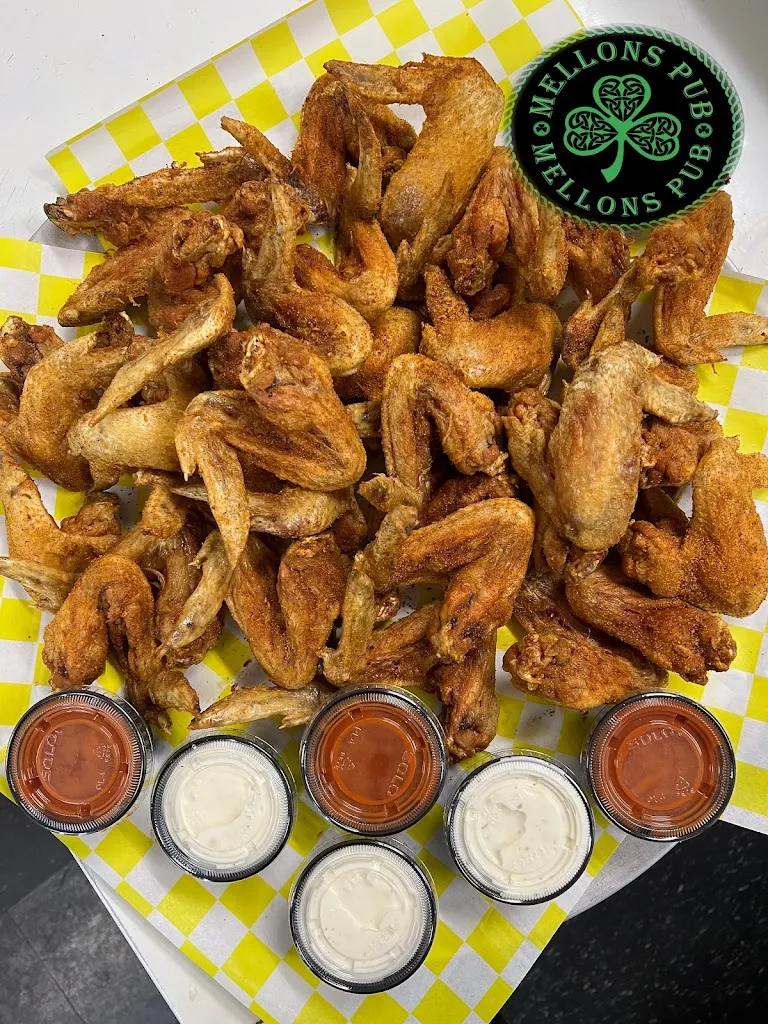 Mellon's Pub_McKeesport, PA_slider_imagen_3