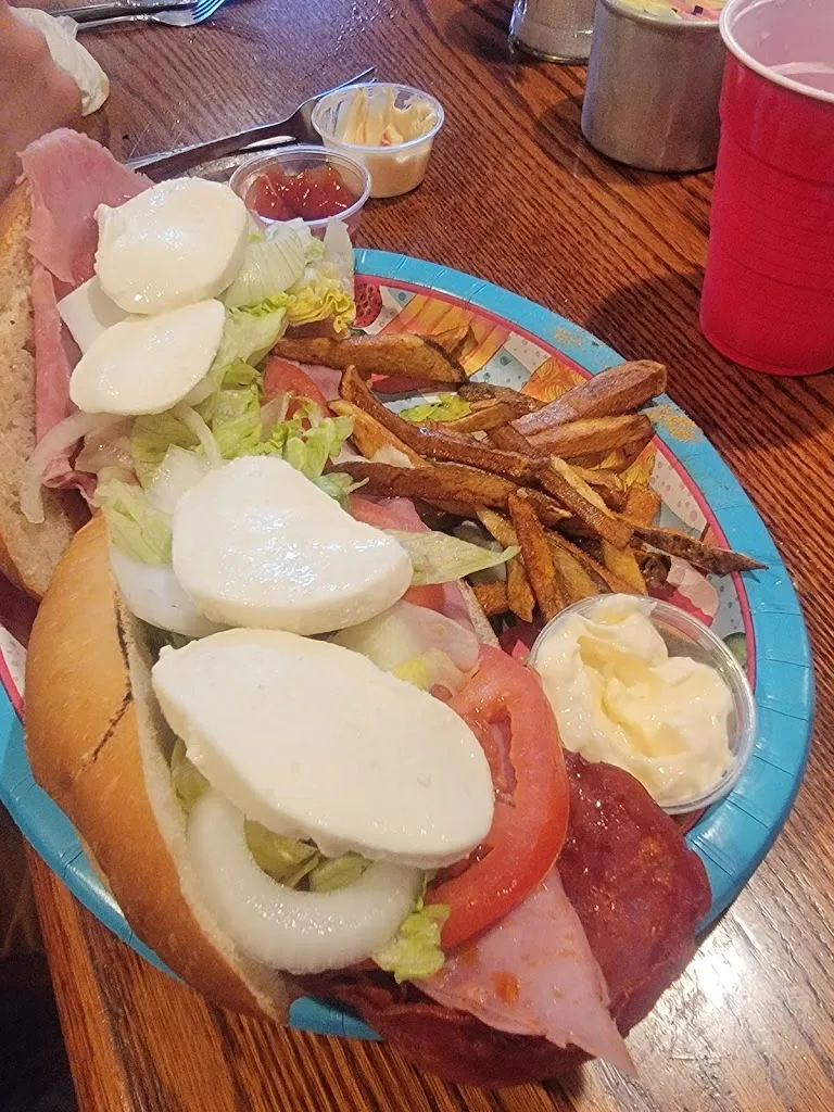 Jordan Barría Pineda_Dead End Diner_McKeesport, PA_review
