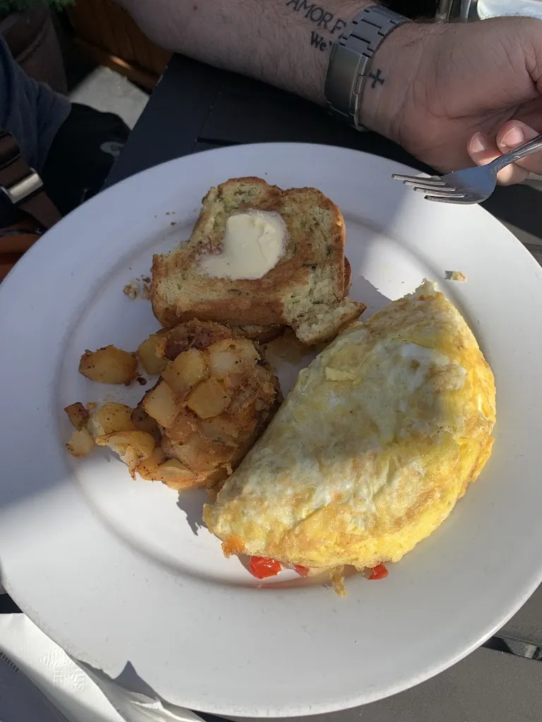 Emileah Aguilar_Shorty's Sunflower Cafe_Pottstown, PA_review