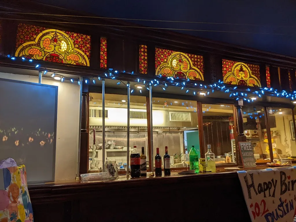 Henry's Cafe & Fine Groceries restaurante en Pottstown, PA