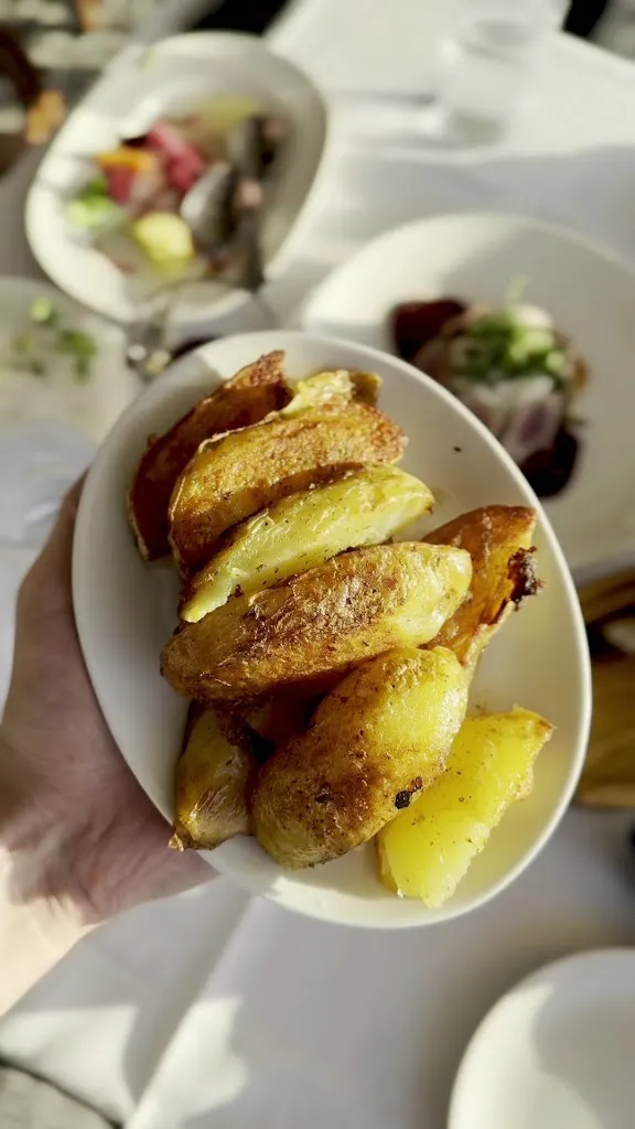 Estia Taverna_St Davids, PA_slider_image_2