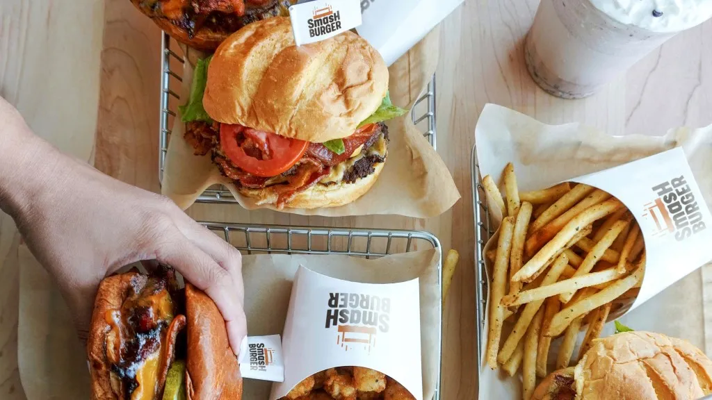 Smashburger_Radnor, PA_slider_image_2