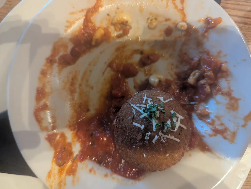 T Rau_Great American Saloon_Red Lion, PA_review