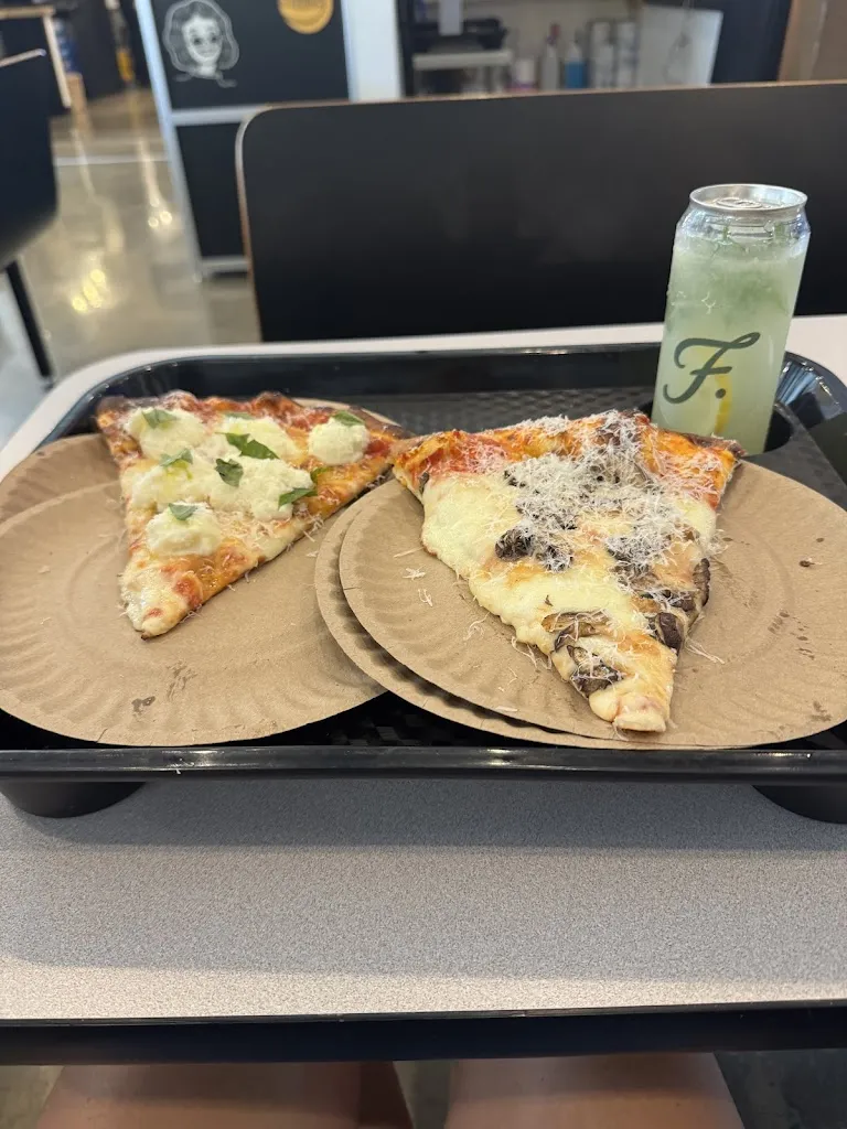 Emily Snyder_Franchesca's Pizza_Red Lion, PA_review