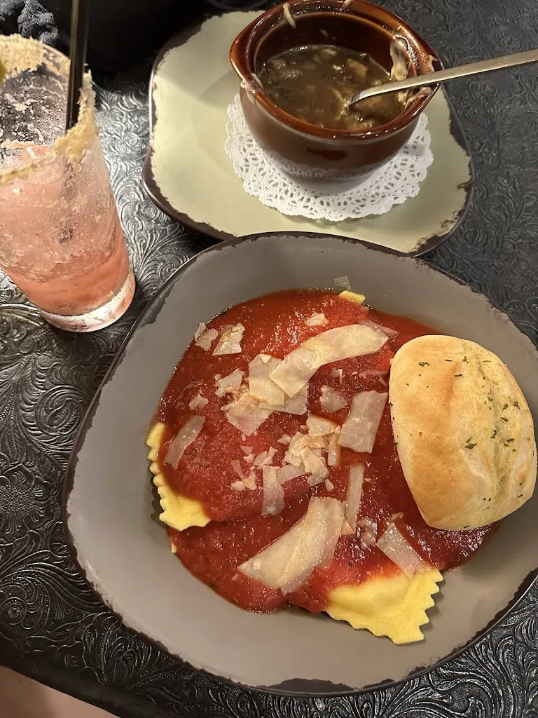 Michaela Bailey_River House Cafe_Charleroi, PA_review