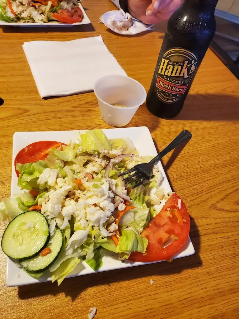 Ian Fetterolf_Giorgio's Pizza Restaurant_St Clair, PA_review