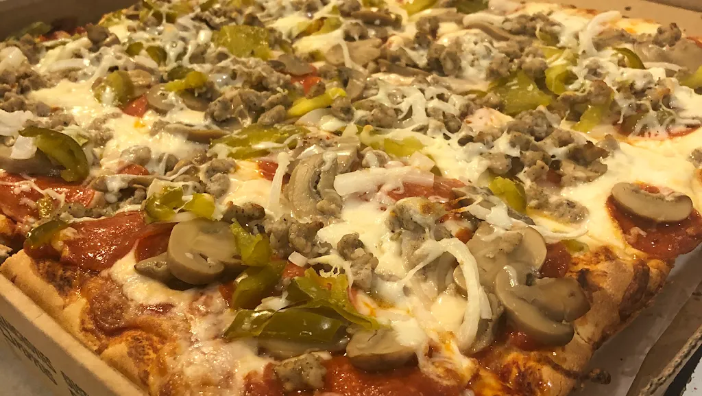 Giorgio's Pizza Restaurant_St Clair, PA_slider_image_2