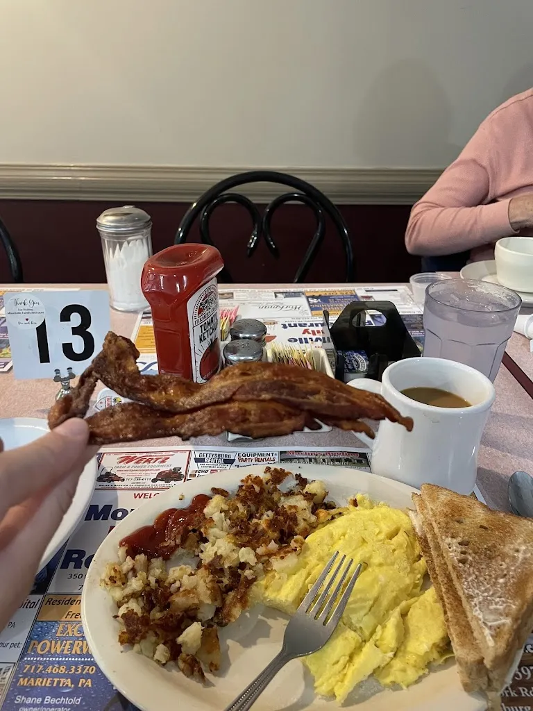 Stephanie Levan_Mountville Family Restaurant_Mountville, PA_review