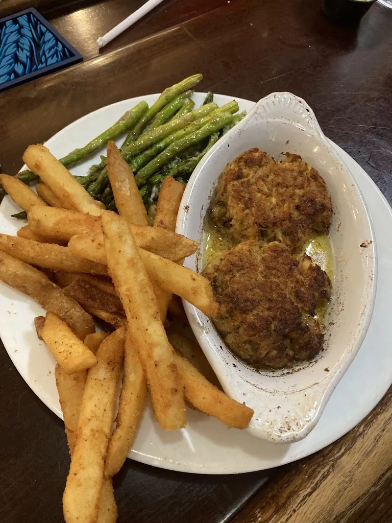 Miss Val_BJ's Market Street Tavern & Oyster Bar_Selinsgrove, PA_reseña