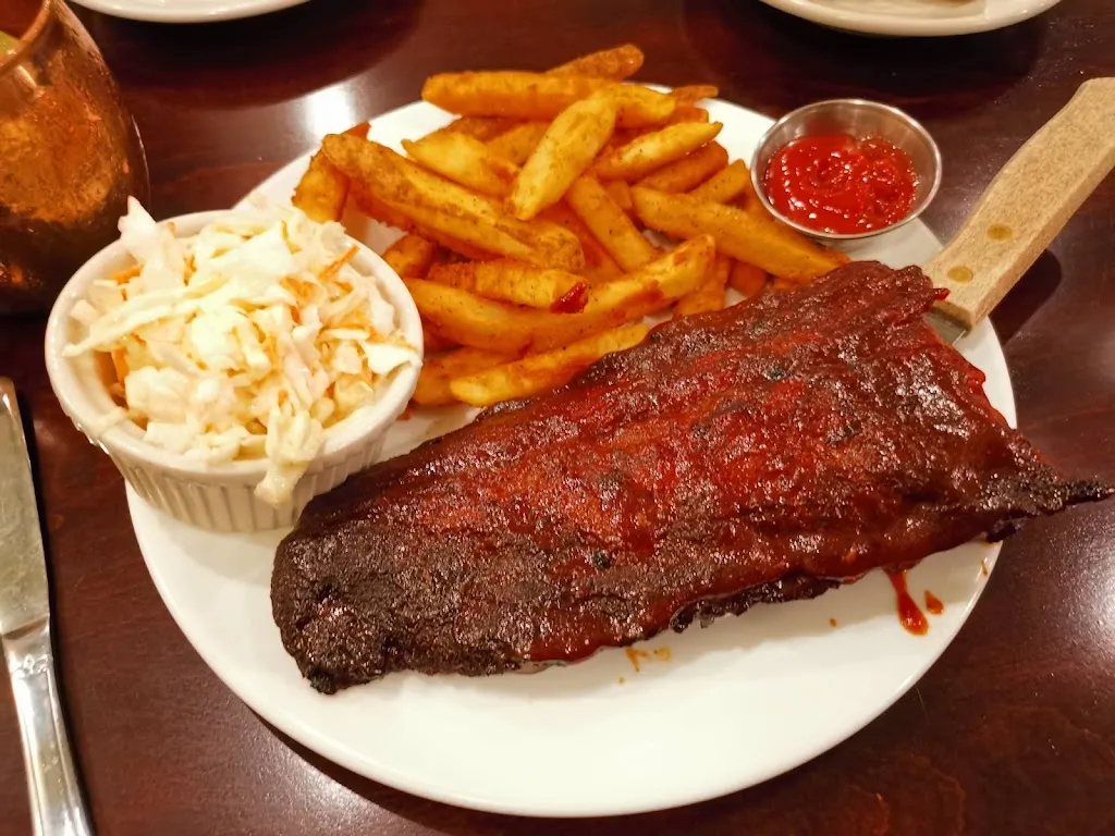 BJ's Market Street Tavern & Oyster Bar_Selinsgrove, PA_slider_imagen_3