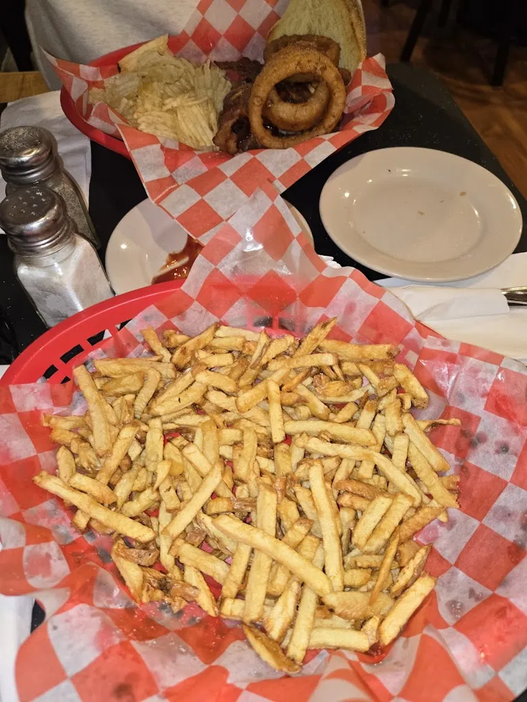 Selinsgrove Hotel Bar & Grill_Selinsgrove, PA_slider_imagen_3