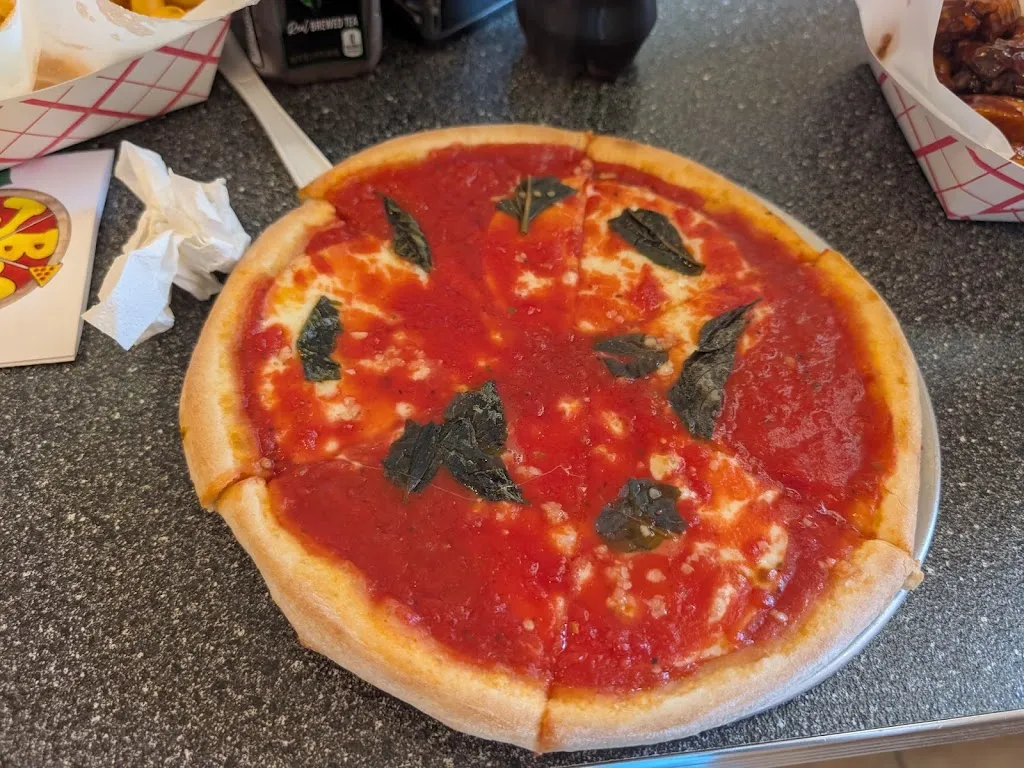 JB's Pizzeria_Selinsgrove, PA_slider_imagen_3
