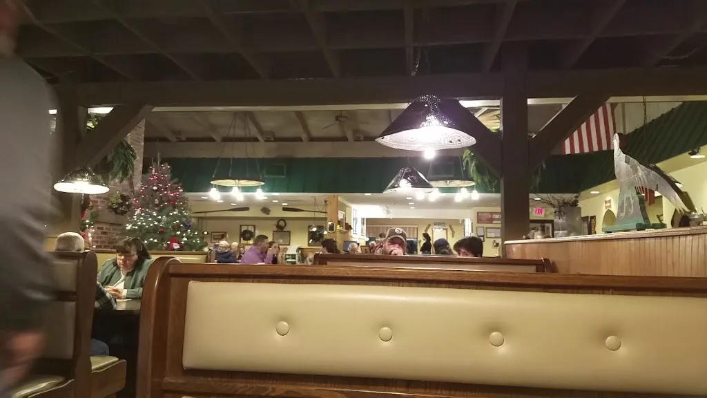 Hoss's Steak & Sea House_Shamokin Dam, PA_slider_imagen_2