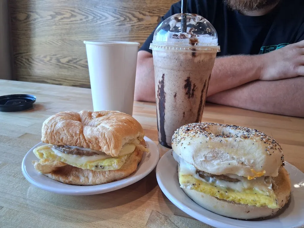 Jessi Shrawder_Eagles Wind Coffee House_Shamokin Dam, PA_reseña