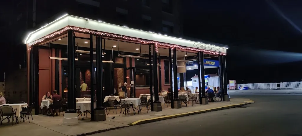 Cornerstone Restaurant & Bar restaurant à Aspinwall, PA