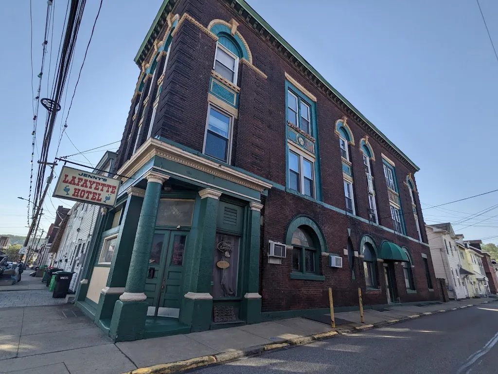 Jenny’s Lafayette Hotel restaurant à Sharpsburg, PA