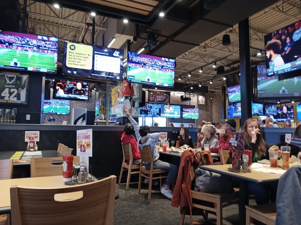Steve Bailey_Buffalo Wild Wings_Selinsgrove, PA_review
