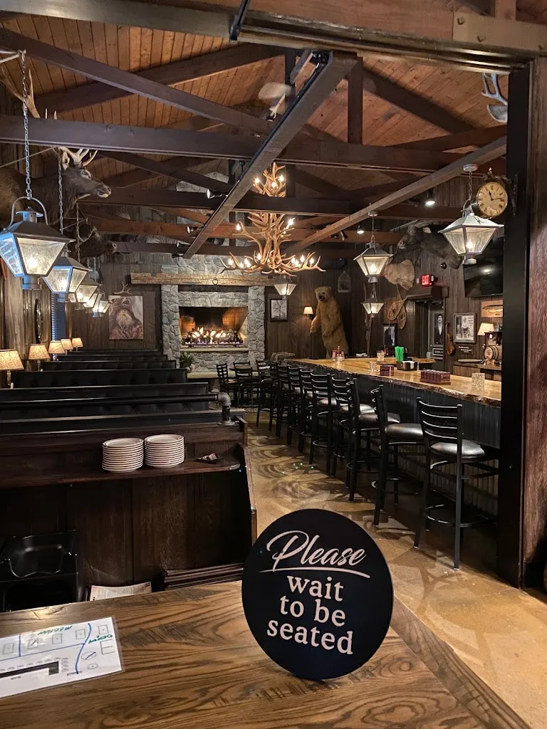 Kodiax Barn & Grill restaurante en Charleroi, PA