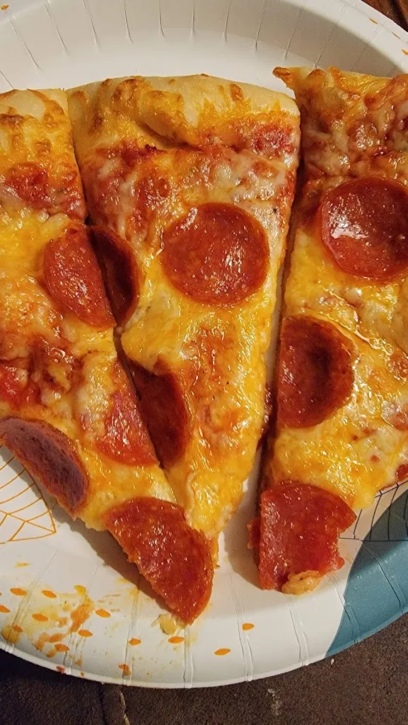 Rachelle Szanto_From Italy Pizza_Springdale, PA_review