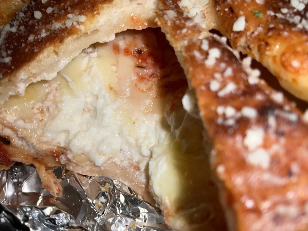 Ulyana K_La Nova Pizzeria_Springdale, PA_review