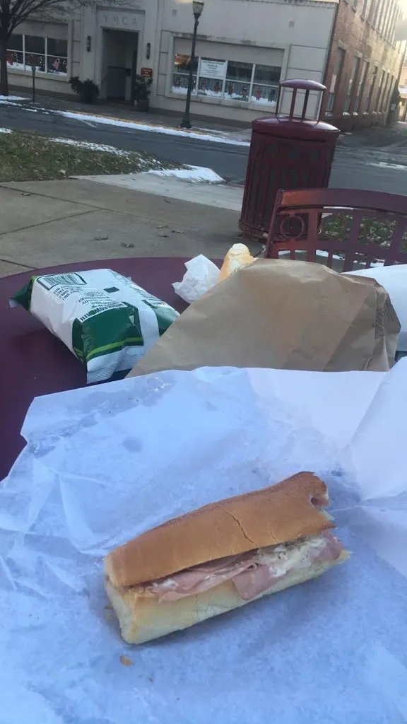 Nytasha Shinskie_Sunbury Sub Shop_Sunbury, PA_review