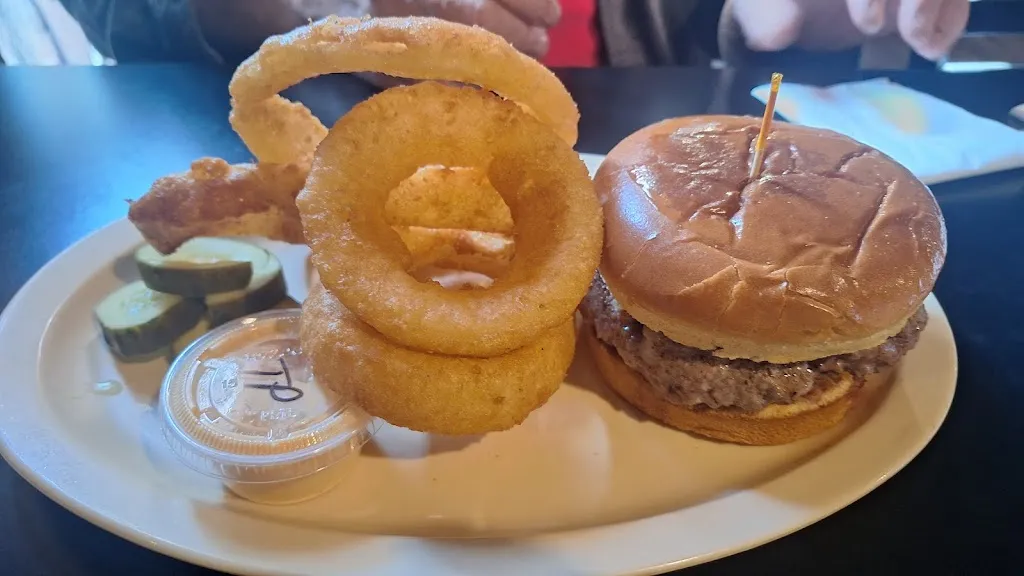 David Kern_Back Road Ale House_Swoyersville, PA_reseña