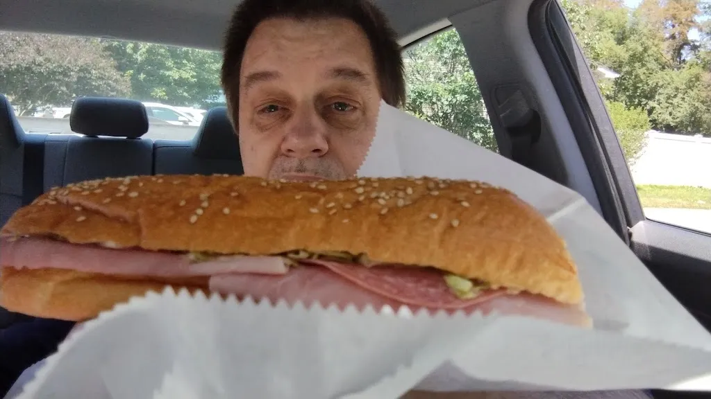 Jason Yanchik_Bingo's Hoagies_Swoyersville, PA_reseña