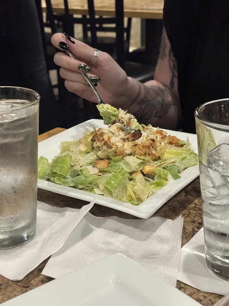Nicole Ashcraft_Capstone Grill_Canonsburg, PA_reseña
