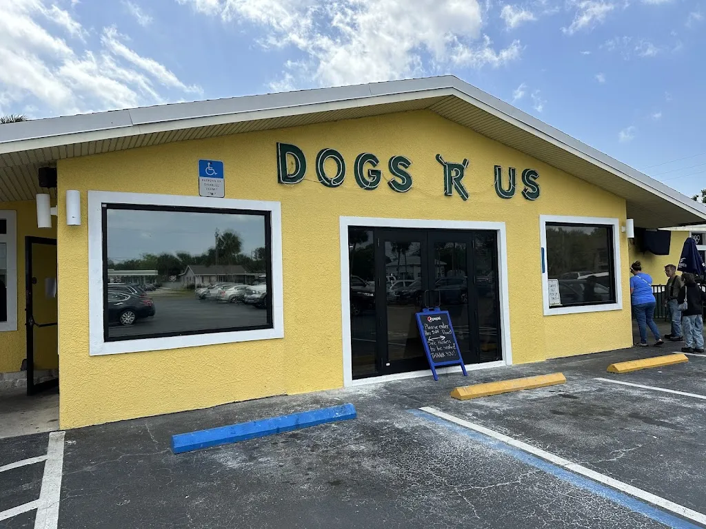 Dogs 'R' Us restaurant in Titusville, FL